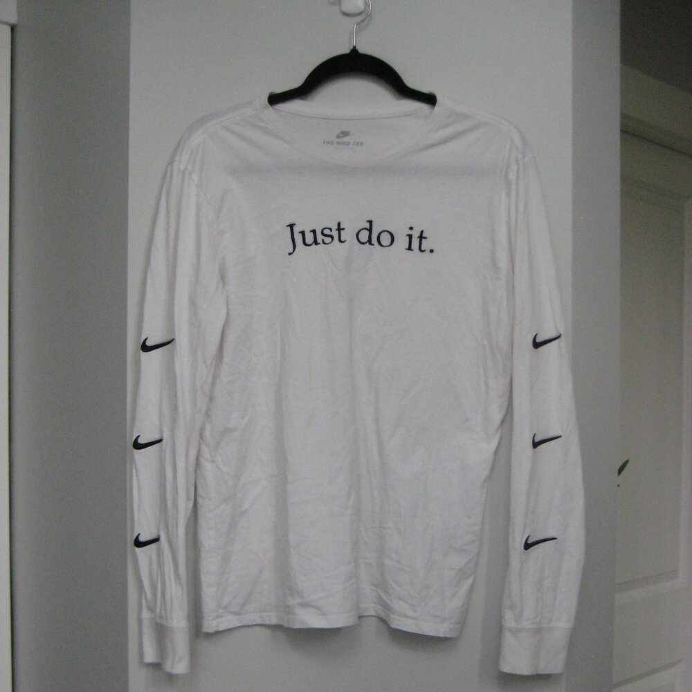 Nike long sleeve top